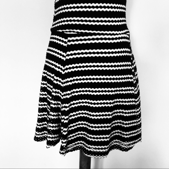 EIGHT SIXTY Eyelet Skater Black & White Midi Dress - Picture 3 of 8